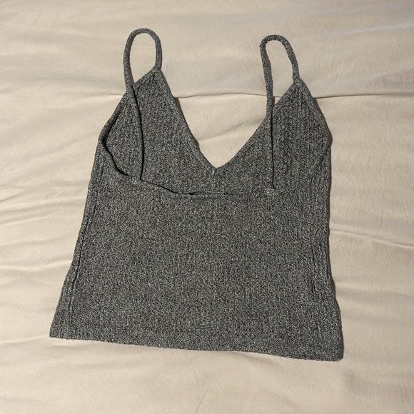 Brandy Melville Ribbed V Neck Crop Cami Top, Grey - Size S - Picture 2 of 2